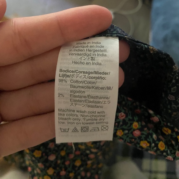 J. Crew Factory Men’s Floral Button Up - Picture 3 of 3